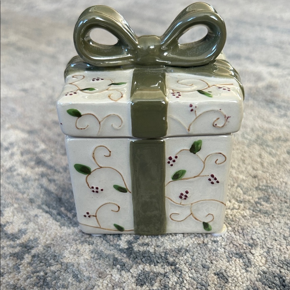 Yankee Candle Ceramic Tea Light Holder